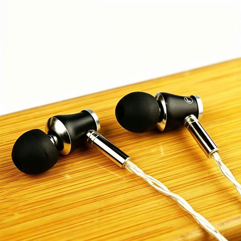 Wired Earphone Mic - Auricolari In-Ear HiFi con Cavo Intercambiabile
